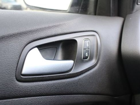 Used 2019 Ford Escape SE AWD/4WD image 6