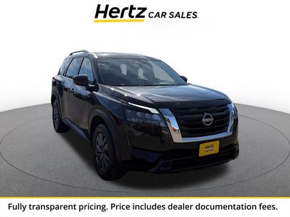 Used 2025 Nissan Pathfinder SV