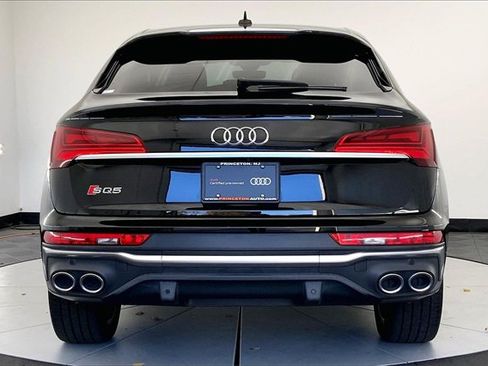Certified 2022 Audi SQ5 Premium image 4