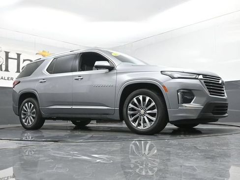 Used 2023 Chevrolet Traverse Premier w/ LPO, Floor Liner Package AWD/4WD image 2