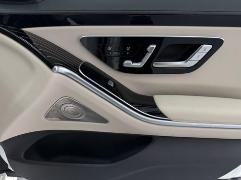 Certified 2022 Mercedes-Benz S 500 4MATIC image 22