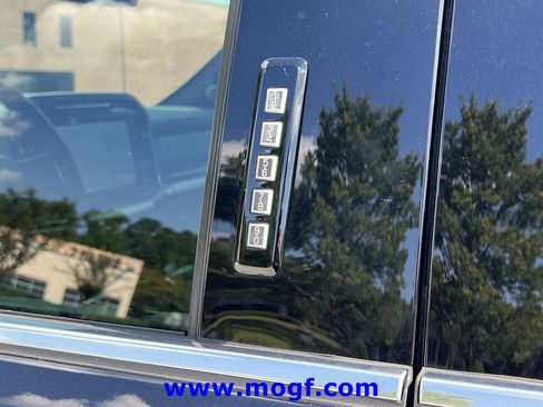 Used 2021 Ford F150 King Ranch w/ Equipment Group 601A High AWD/4WD image 32