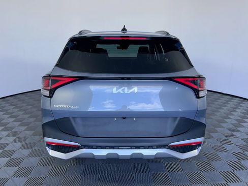 Used 2023 Kia Sportage EX FWD image 4