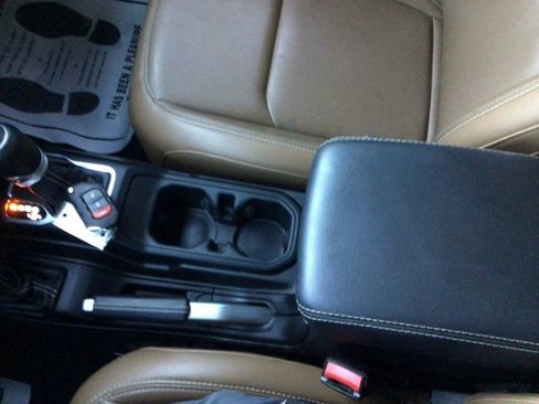 Used 2021 Jeep Wrangler Unlimited Rubicon image 21