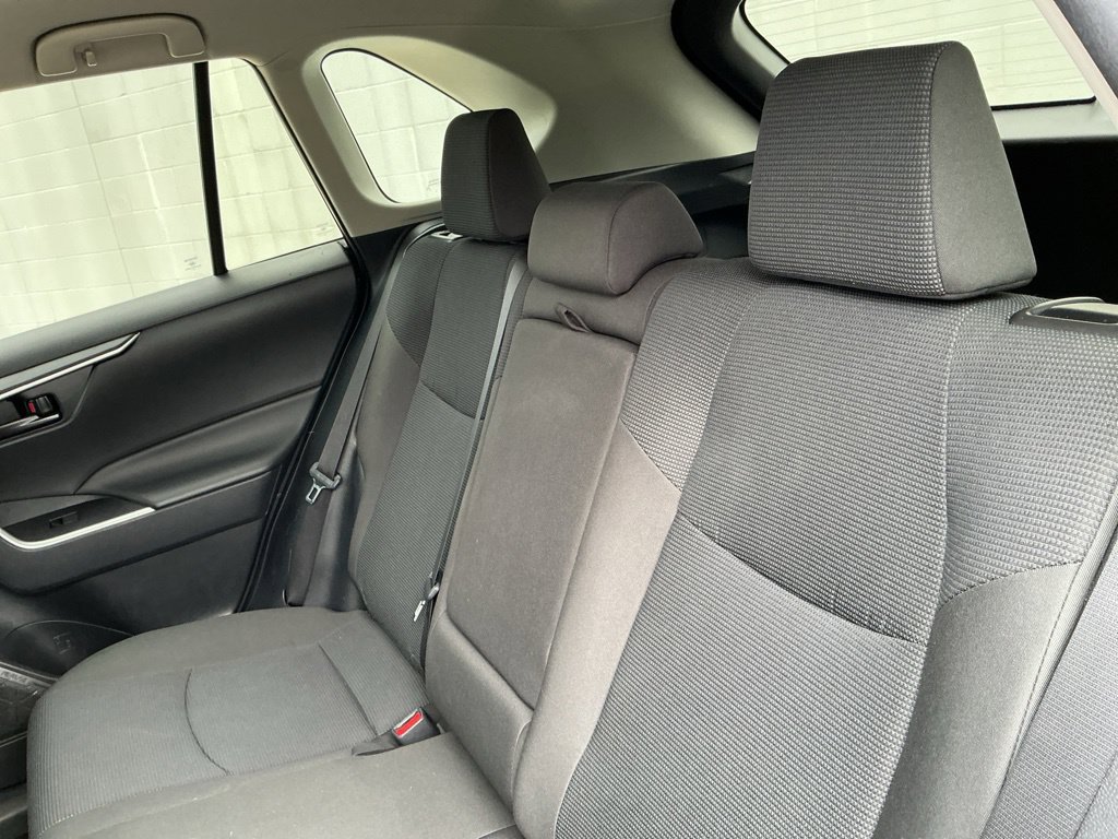 Used 2025 Toyota RAV4 LE AWD/4WD image 29