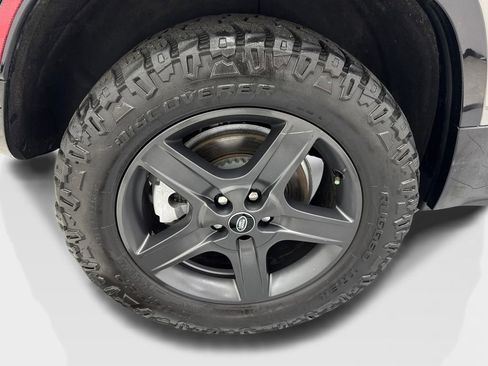 Used 2023 Land Rover Defender 110 X-Dynamic SE AWD/4WD image 82