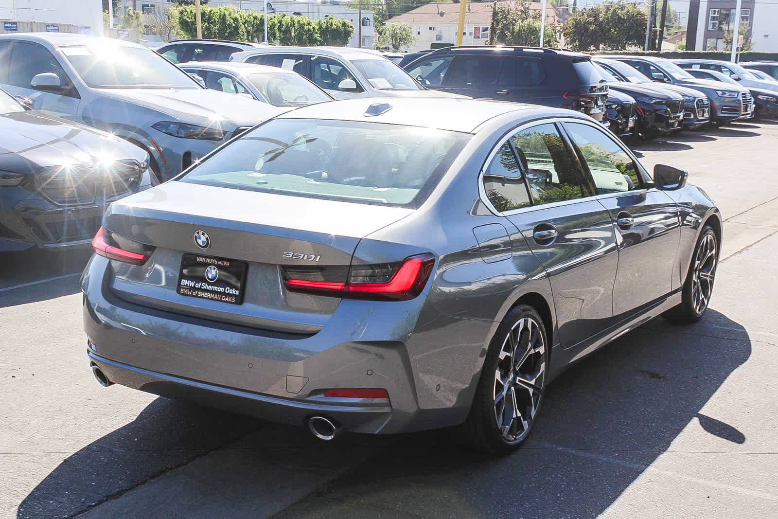 Used 2026 BMW 330i Sedan w/ Convenience Package RWD image 7