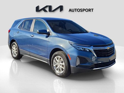 Used 2024 Chevrolet Equinox LT image 3