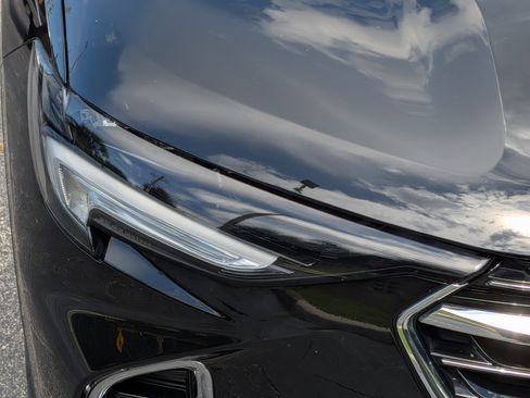 Certified 2023 Buick Envision Essence FWD image 10