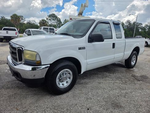 Used 2003 Ford F250 XLT RWD image 2