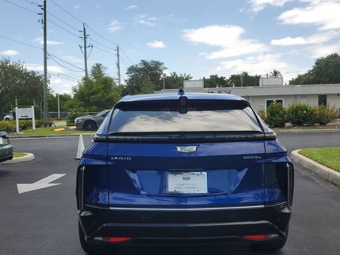 Certified 2024 Cadillac Lyriq Luxury AWD/4WD image 12