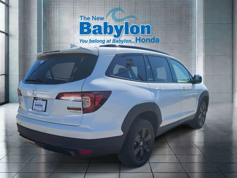 Used 2022 Honda Pilot TrailSport image 4