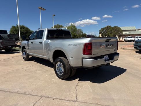 New 2026 RAM 3500 Big Horn AWD/4WD image 7
