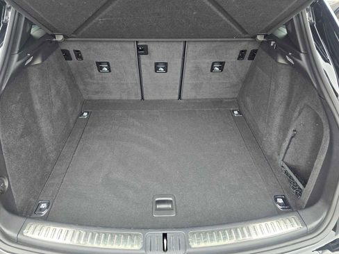 Used 2022 Porsche Macan image 15