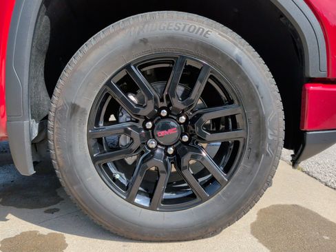 Used 2024 GMC Sierra 1500 Elevation RWD image 15