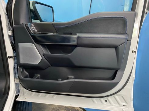 New 2025 Ford F150 Platinum w/ Equipment Group 702A High image 47