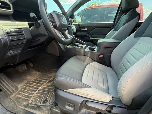 Used 2024 Toyota Tacoma TRD Off-Road AWD/4WD image 9
