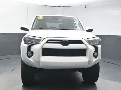 Used 2020 Toyota 4Runner SR5 image 3