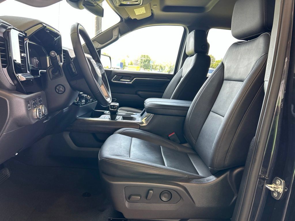 Certified 2024 GMC Sierra 1500 SLT AWD/4WD image 8