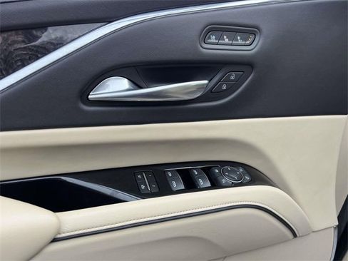 Used 2021 Cadillac Escalade Premium Luxury w/ Performance Package image 22