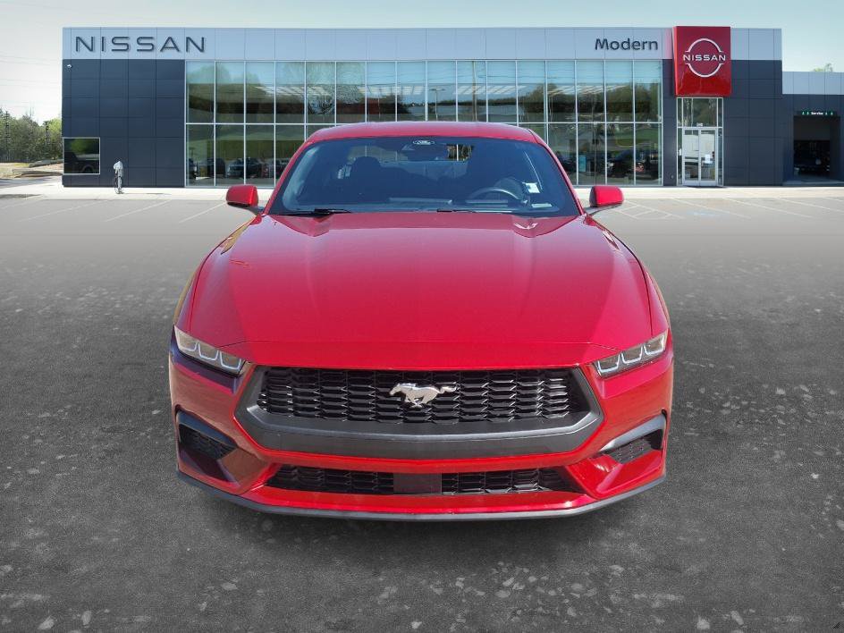 Used 2024 Ford Mustang Coupe RWD image 2