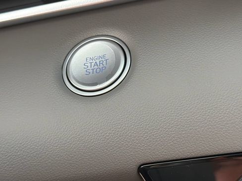 New 2026 Hyundai Elantra SEL Sport FWD image 30