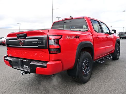 New 2026 Nissan Frontier PRO-4X w/ Pro-4x Convenience Package image 8