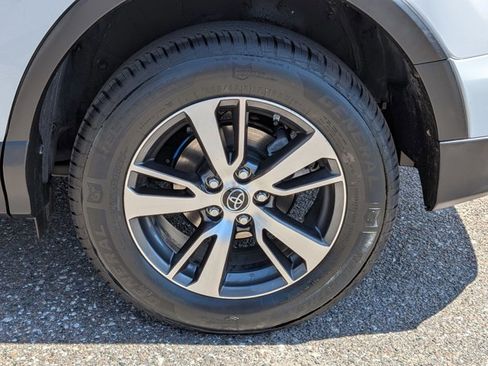 Used 2016 Toyota RAV4 XLE FWD image 24