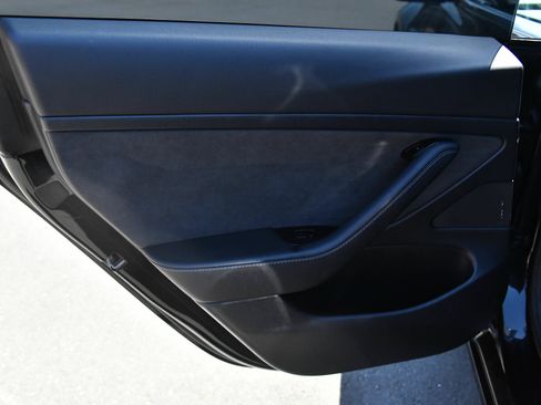 Used 2020 Tesla Model 3 Standard Range RWD image 30
