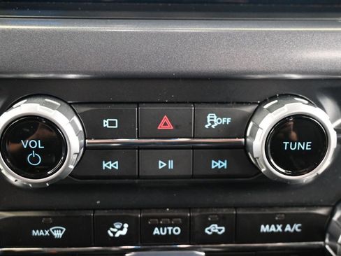 Used 2025 Ford F150 XLT w/ Equipment Group 302A MID image 25