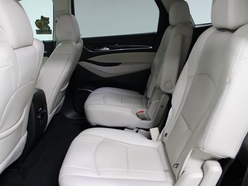 Used 2024 Buick Enclave Essence w/ Technology Package image 23