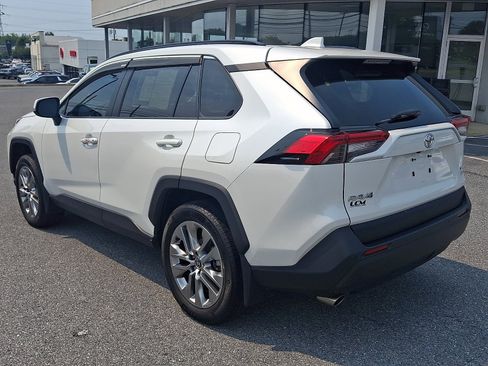 Used 2024 Toyota RAV4 XLE Premium w/ Weather Package AWD/4WD image 7