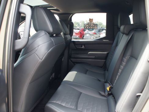 Used 2026 Toyota Tacoma TRD Sport w/ TRD Sport Premium Package AWD/4WD image 15