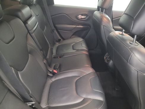 Used 2016 Jeep Cherokee Limited image 19