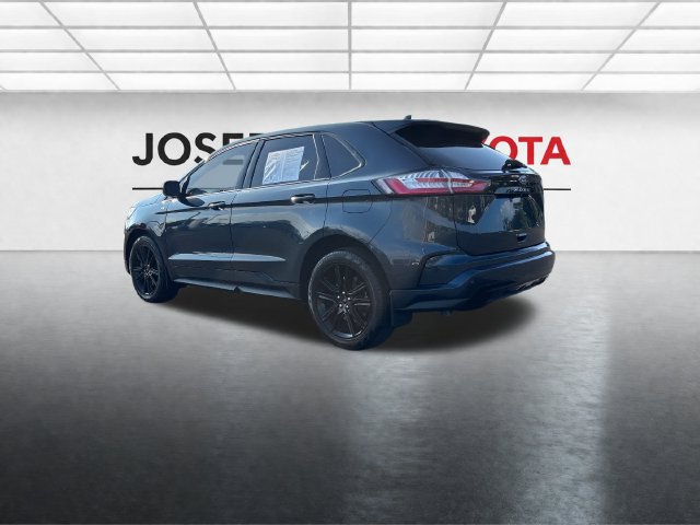 Used 2024 Ford Edge ST-Line w/ Cargo Accessory Package AWD/4WD image 12
