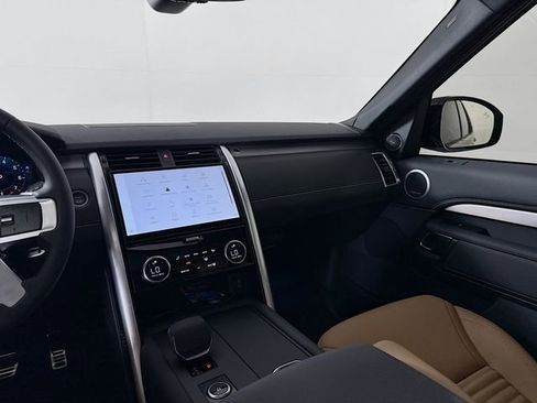 New 2026 Land Rover Discovery Dynamic SE AWD/4WD image 26