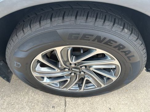 Used 2020 Lincoln Aviator 2WD image 22