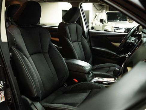 Used 2019 Subaru Ascent Premium image 15