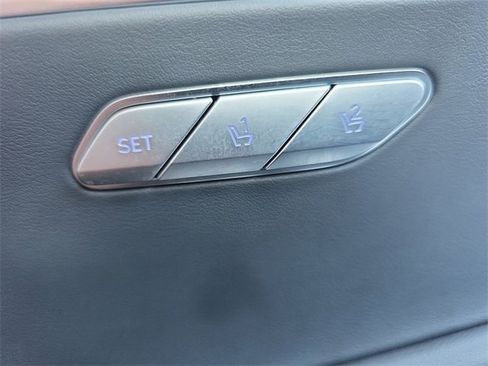 Used 2025 Genesis GV80 2.5T Standard image 31