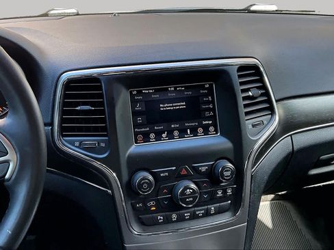 Used 2018 Jeep Grand Cherokee Limited w/ Trailer Tow Group IV AWD/4WD image 7