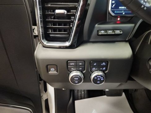 Certified 2024 GMC Sierra 1500 Denali Ultimate AWD/4WD image 21