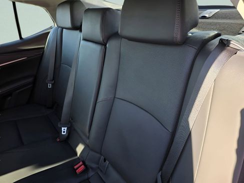 Used 2025 Toyota Camry XLE FWD image 26