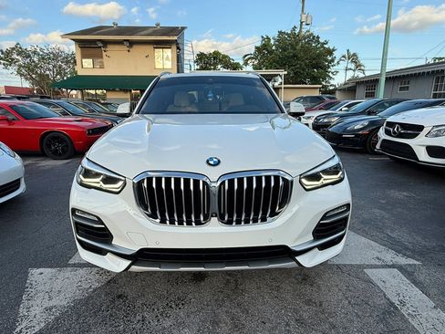 Used 2021 BMW X5 sDrive40i w/ Premium Package RWD image 2
