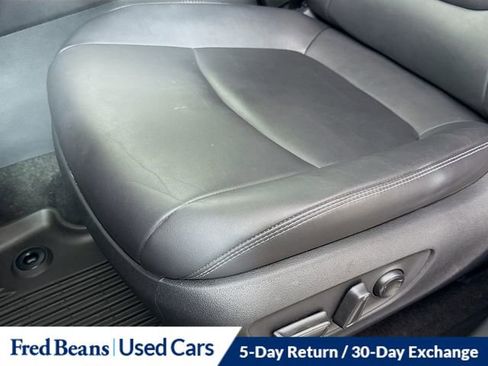 Used 2022 Toyota RAV4 XLE Premium image 18