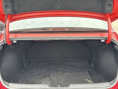 Used 2021 Hyundai Elantra SE image 10