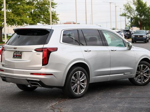 Used 2020 Cadillac XT6 Premium Luxury FWD image 23