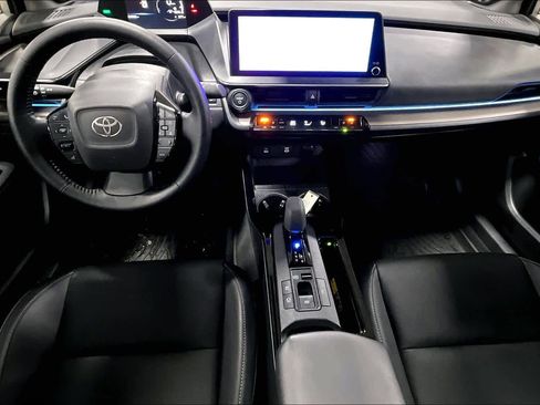 Used 2023 Toyota Prius Limited image 14