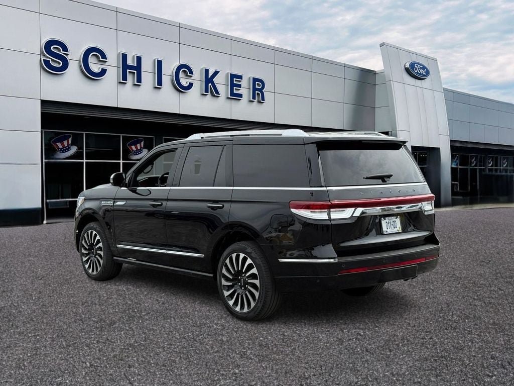 Used 2023 Lincoln Navigator Black Label AWD/4WD image 3