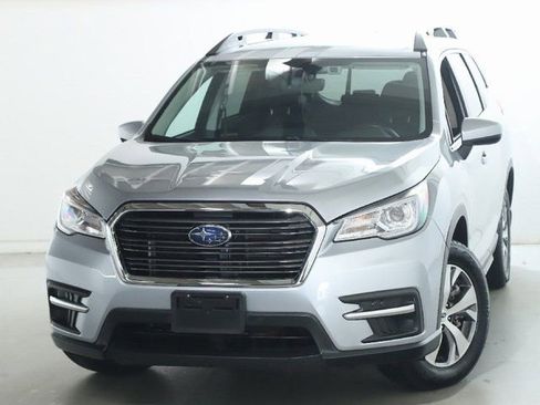 Used 2022 Subaru Ascent Premium w/ Convenience Package AWD/4WD image 3