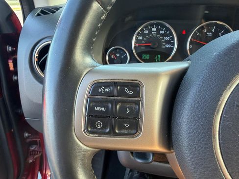 Used 2012 Jeep Patriot Limited w/ Sun/Sound Group AWD/4WD image 15